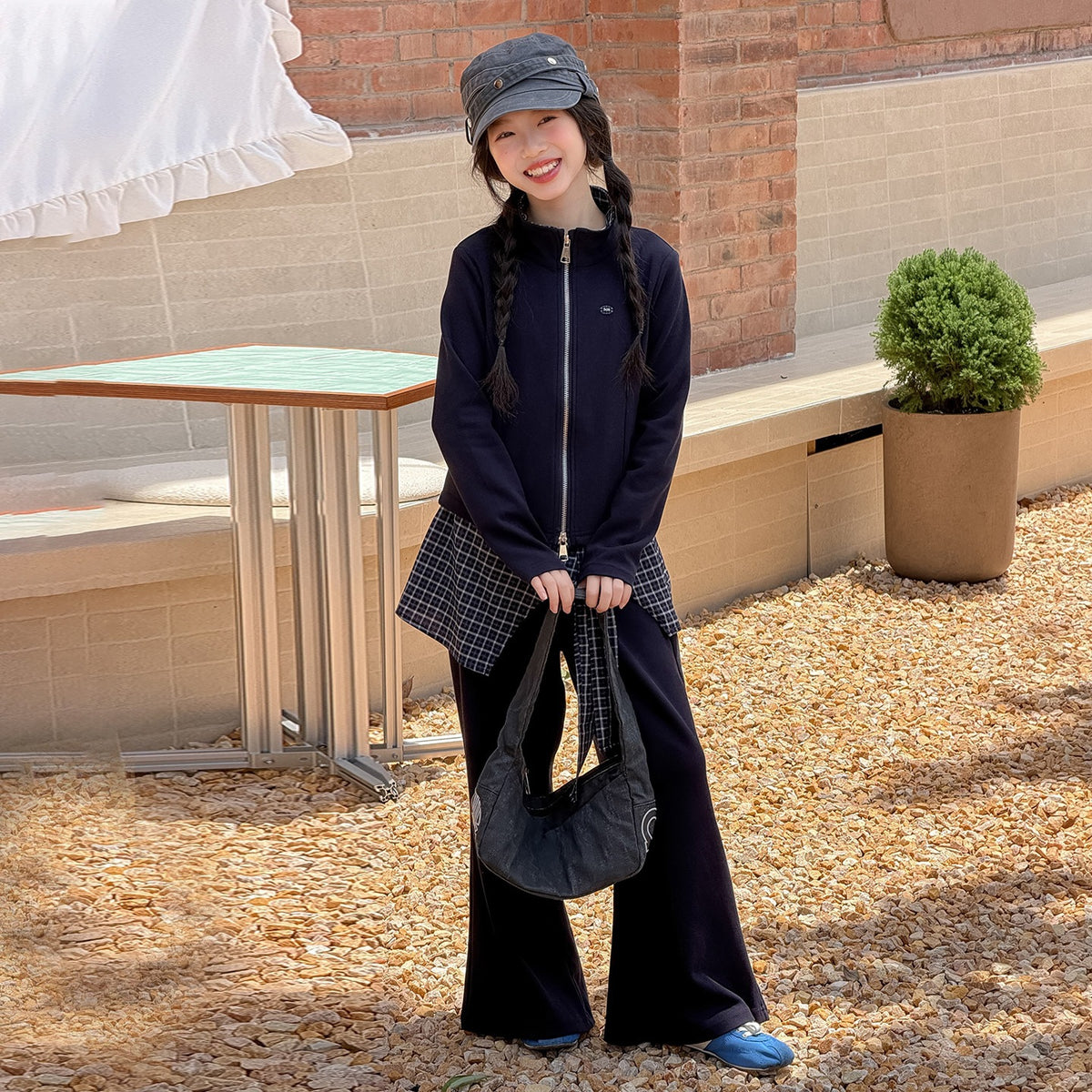 Girls' Stand Collar Outerwear & Flared Pants Set – Chic Two-Piece Kids Outfit