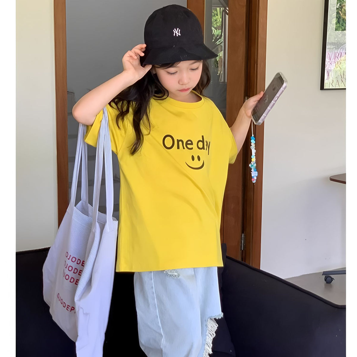 Girls' Loose Fit Short Sleeve T-Shirt – Casual Everyday Top for Kids