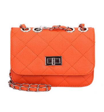 Diamond Quilted Chain Shoulder Bag