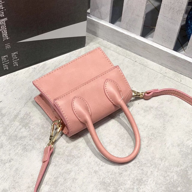 Mini Croc Pattern Chain Shoulder Bag