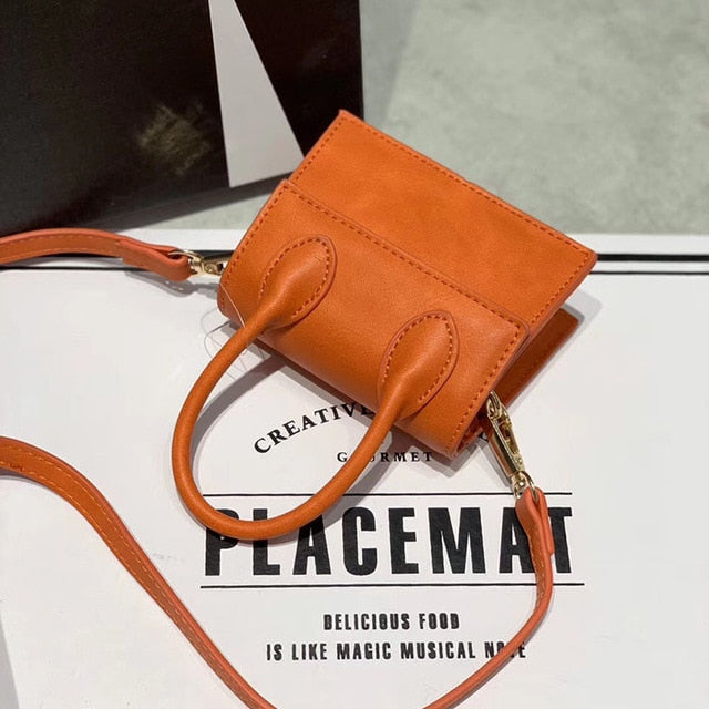 Mini Croc Pattern Chain Shoulder Bag