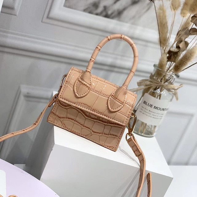 Mini Croc Pattern Chain Shoulder Bag