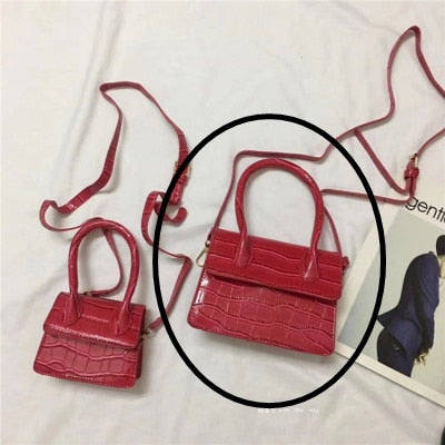 Mini Croc Pattern Chain Shoulder Bag