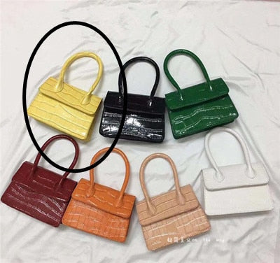 Mini Croc Pattern Chain Shoulder Bag