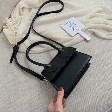 Mini Croc Pattern Chain Shoulder Bag