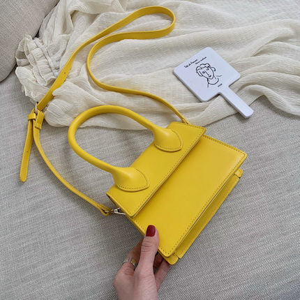 Mini Croc Pattern Chain Shoulder Bag